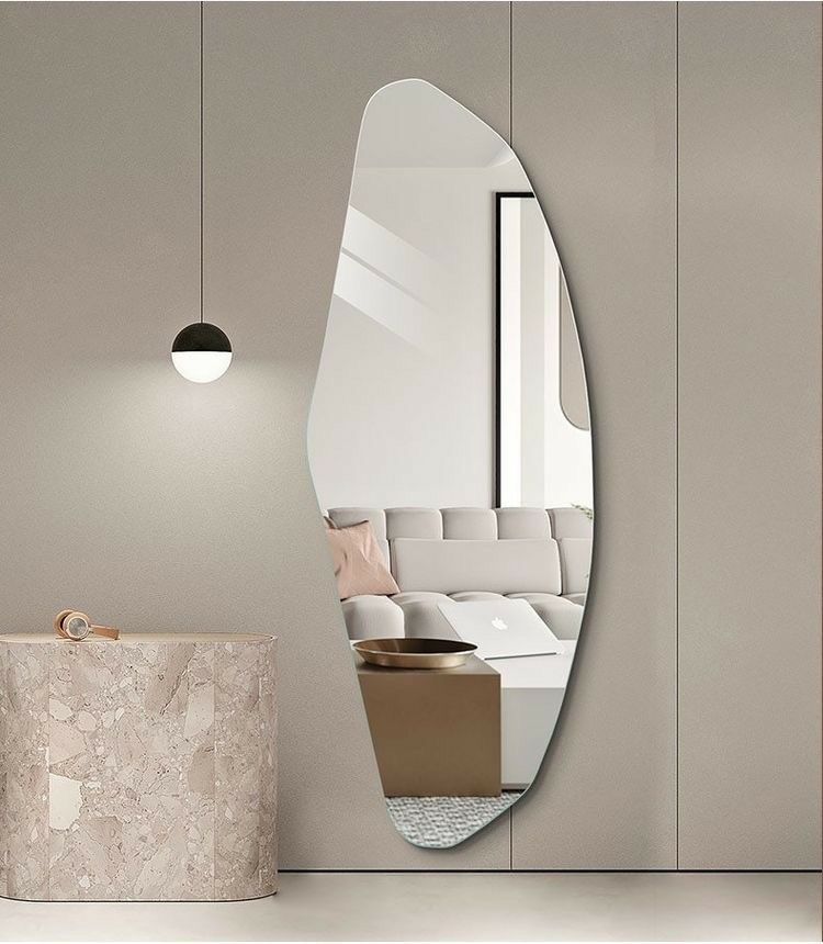 ASYMMETRISCHER WANDSPIEGEL | 140×35 CM