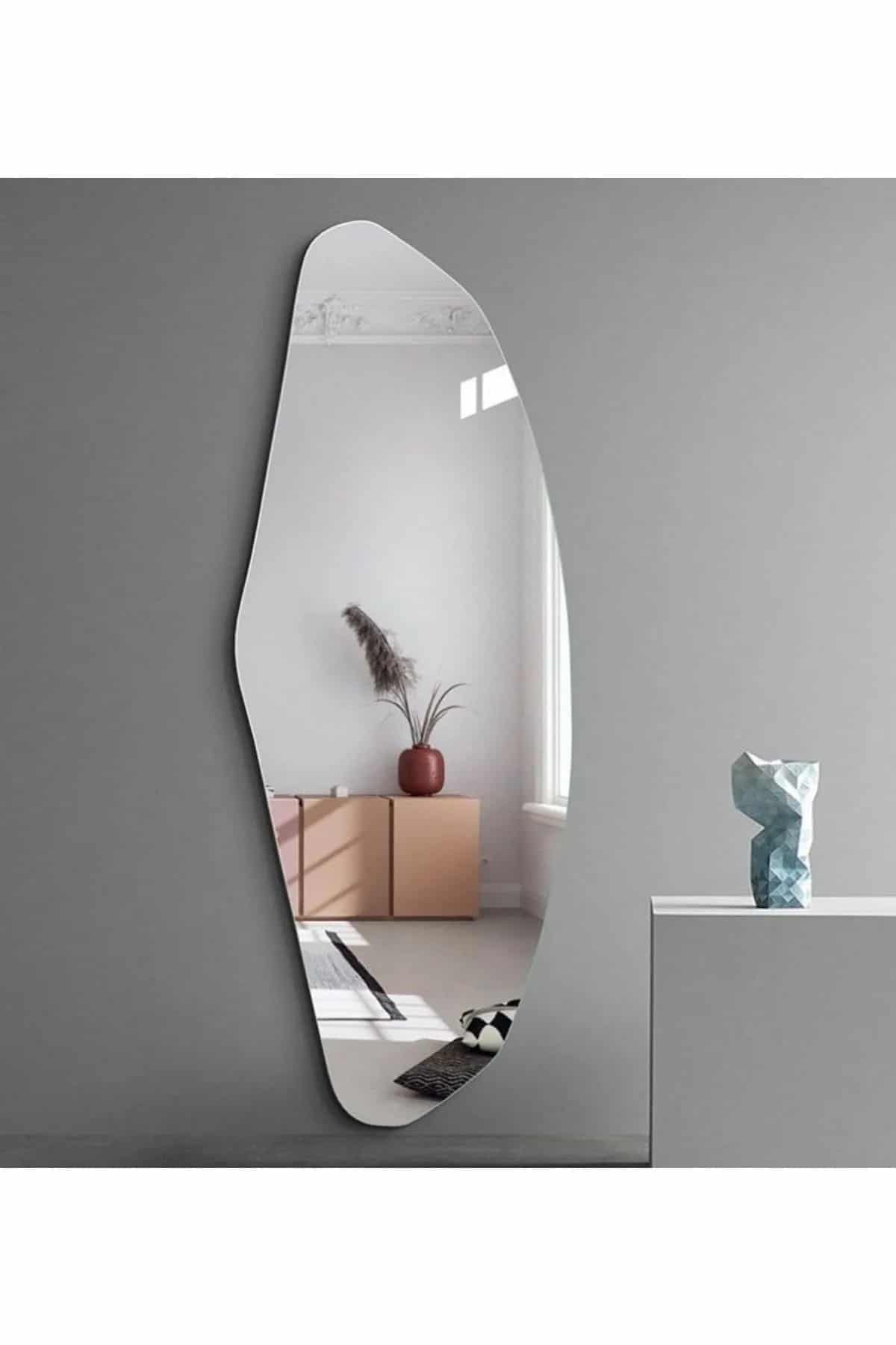 ASYMMETRISCHER WANDSPIEGEL | 140×35 CM