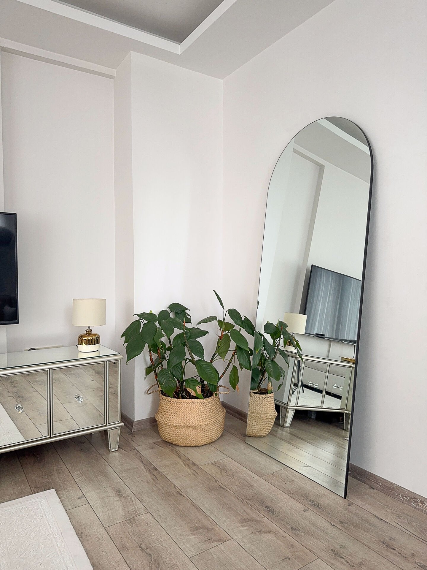 RAHMENLOS OVALER STANDSPIEGEL – 180×70 CM