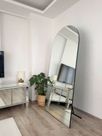 RAHMENLOS OVALER STANDSPIEGEL – 180×80 CM