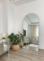 RAHMENLOS OVALER STANDSPIEGEL – 180×80 CM