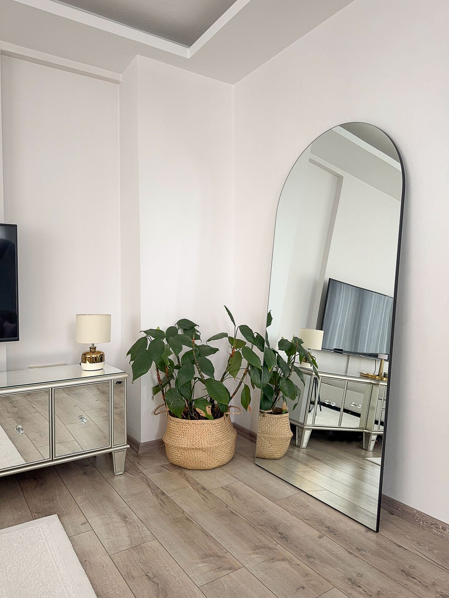 RAHMENLOS OVALER STANDSPIEGEL – 180×80 CM