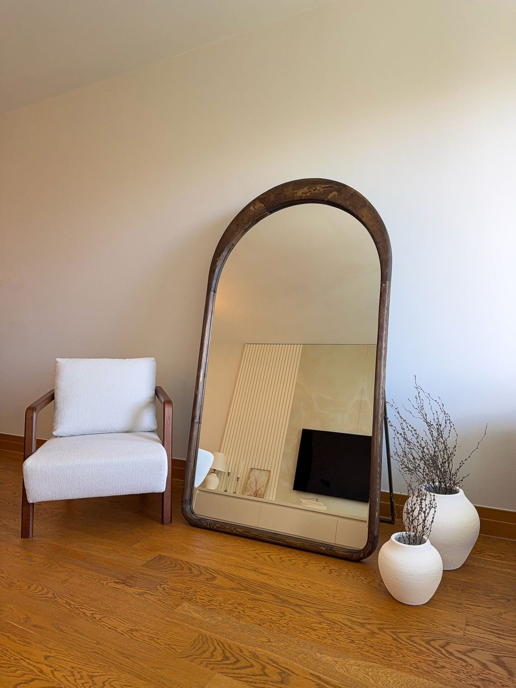 STANDSPIEGEL OVAL MIT KIEFERNHOLZRAHMEN – 180×100 CM